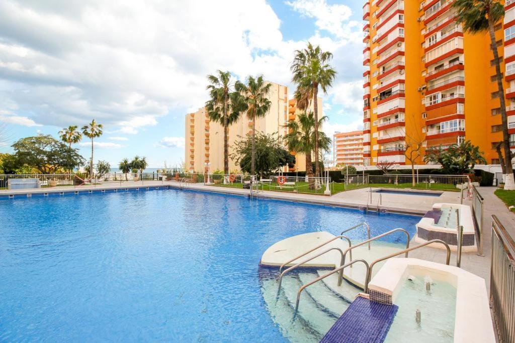 Coqueto En Puerto Marina Con Piscina Appartement Benalmádena
